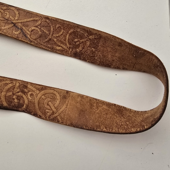 Rare Vintage Cadillac Heritage Buckle Brown Leather Belt Y2K - Picture 16 of 16